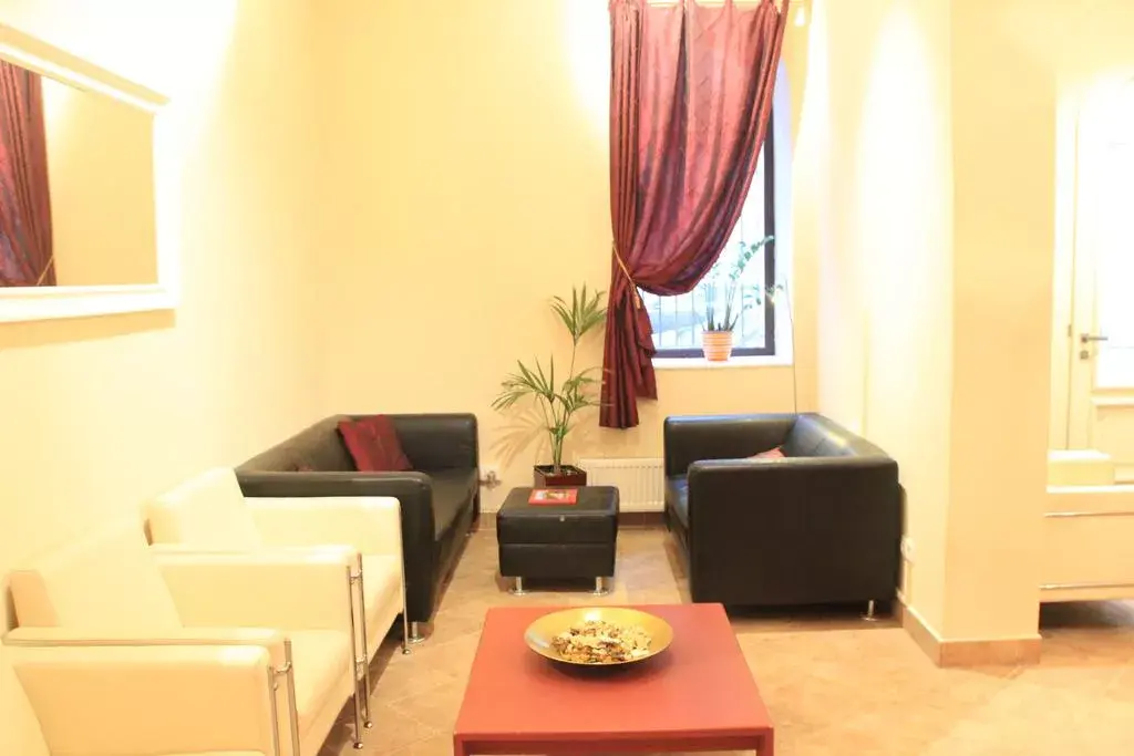 Photo 3 of City Lounge
