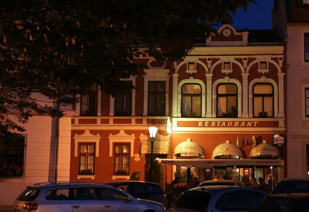 Hotel a restaurant Excellent Kroměříž, Kromieryż Kroměříž