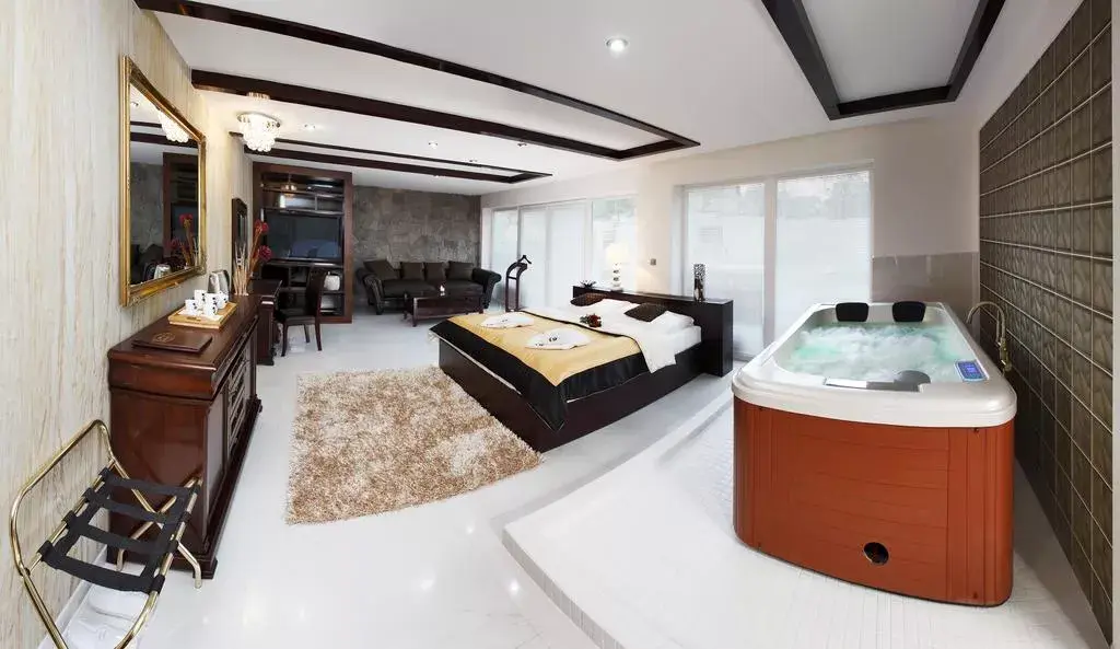 LUX HOTEL ONYX