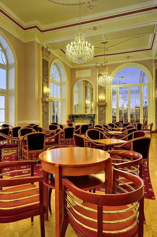 Photo 4 of Radium Palace Spa Hotel