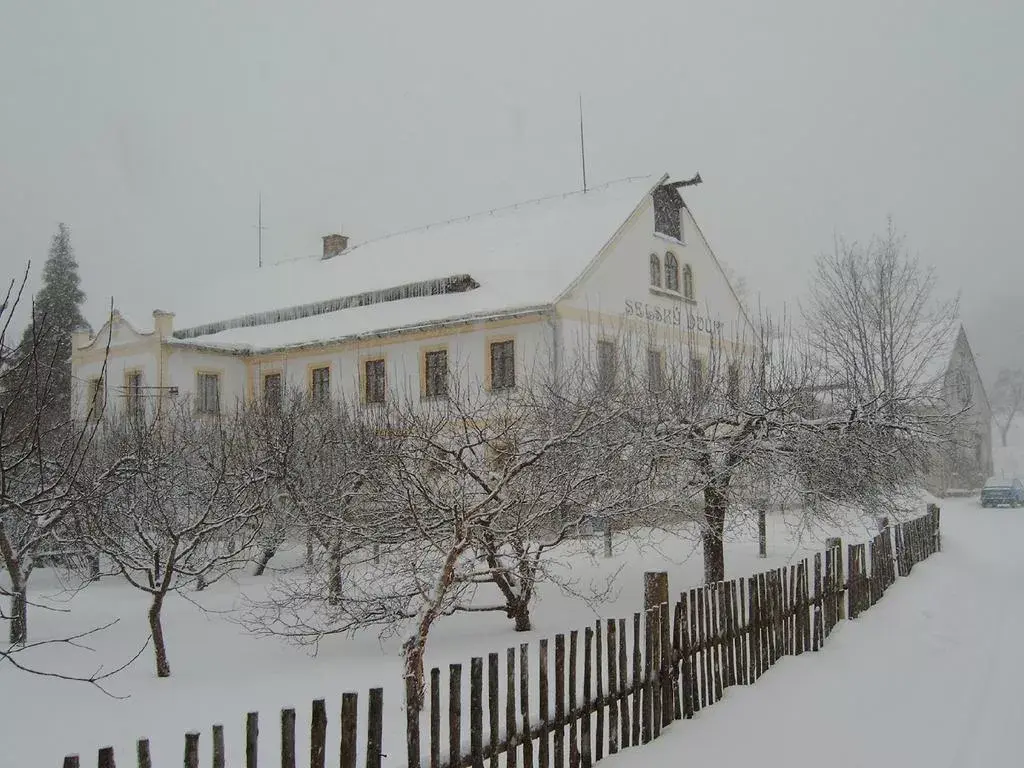 Penzion Selský Dvůr, Raspenava