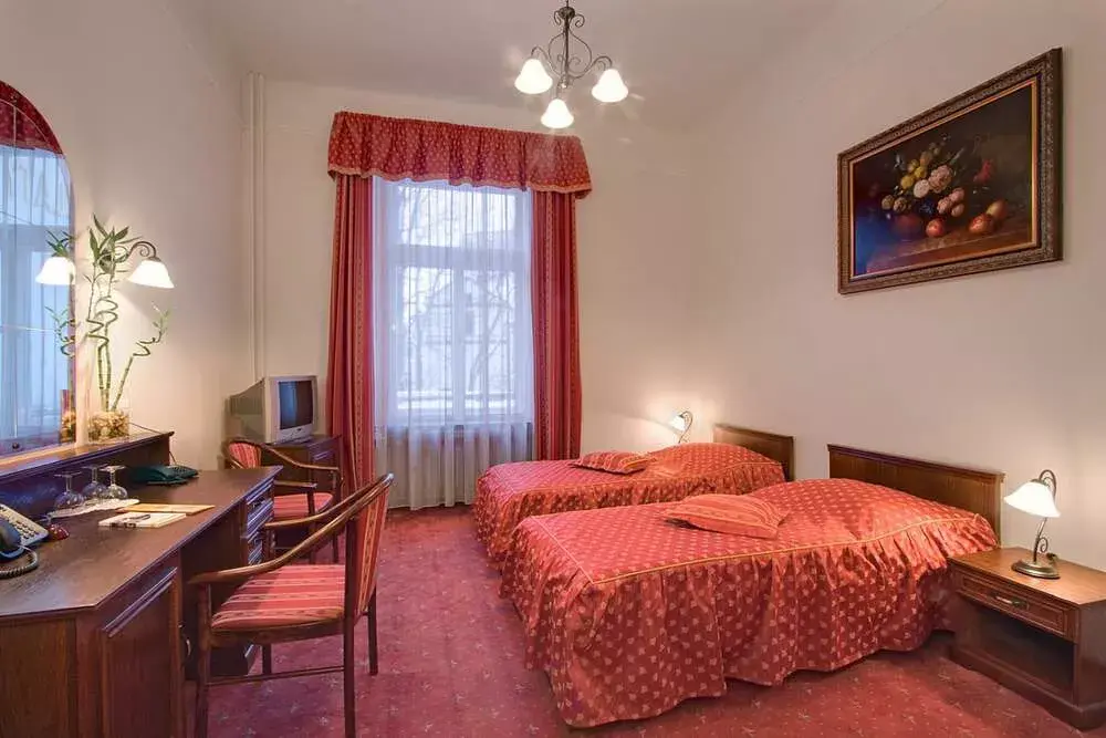 Photo 1