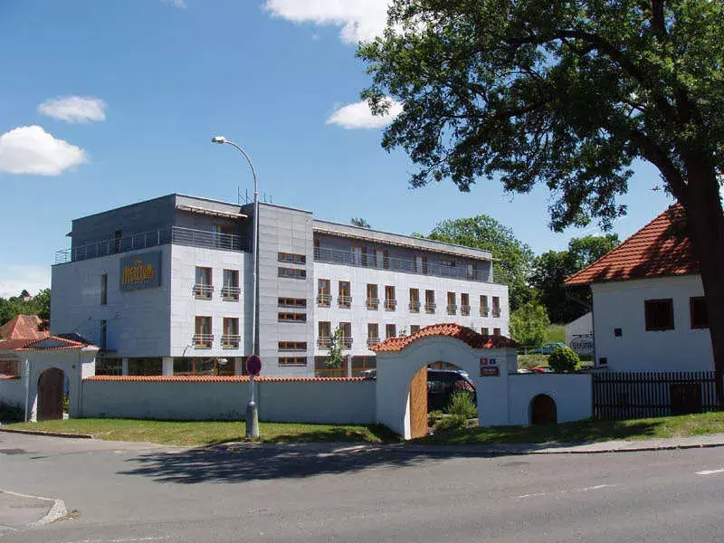 HOTEL MERITUM, Praha Ruzyně
