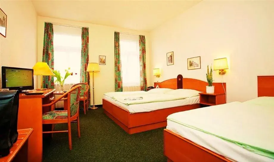 Photo 3 of Hotel Merkur