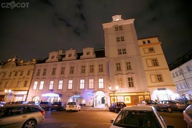 Hotel Modrá růže, Prague Old Town