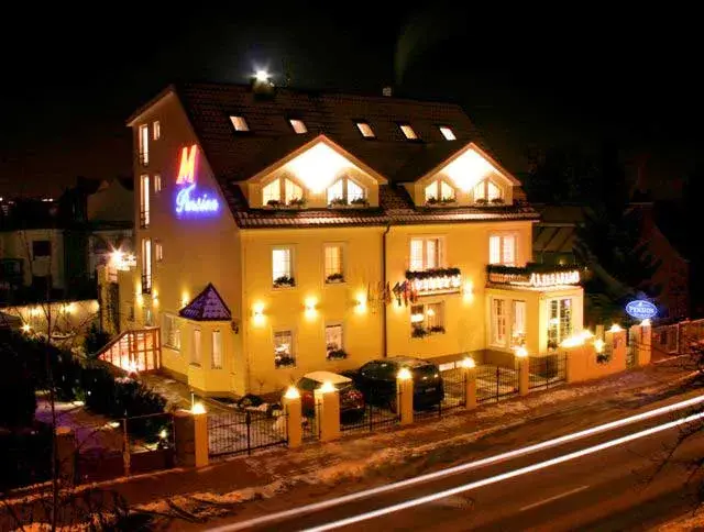 M-Pension, Praha Kobylisy