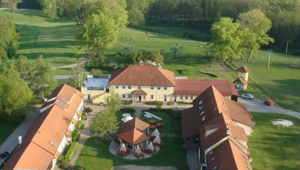 Nová Amerika Golf Resort, Kuks Kašov