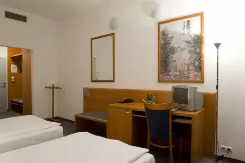 Photo 5 of AVANTI Hotel