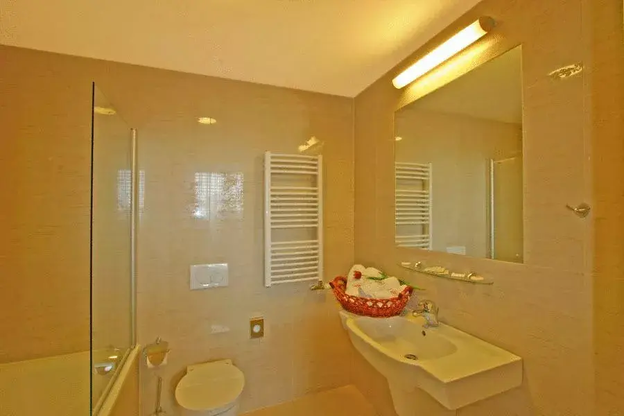 Photo 4 of Hotel Ruby Blue