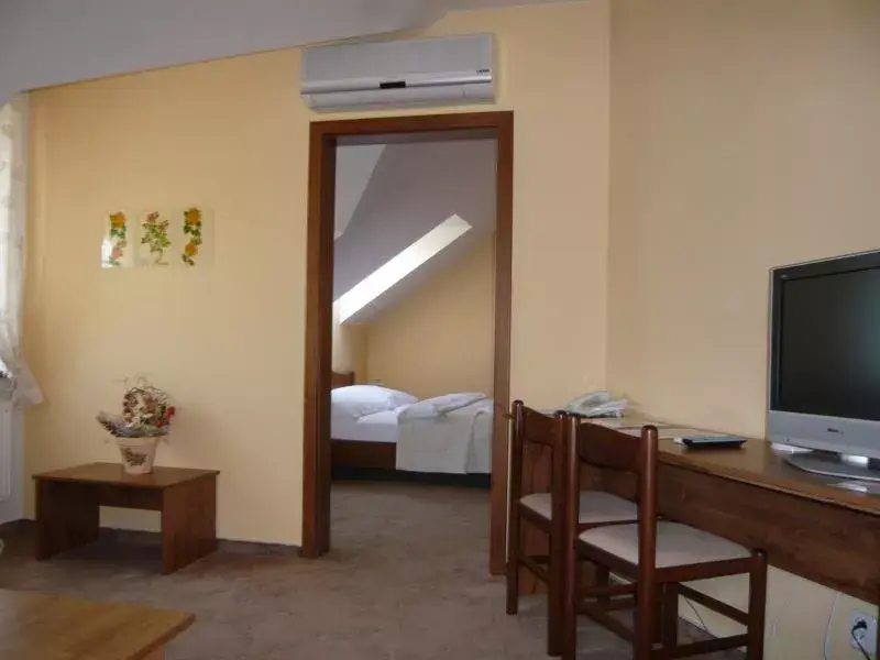 Photo 3 of Hotel La Rosa