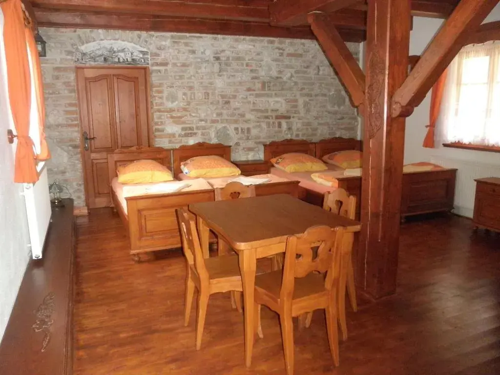 Penzion Dívčí hrad, Pavlov