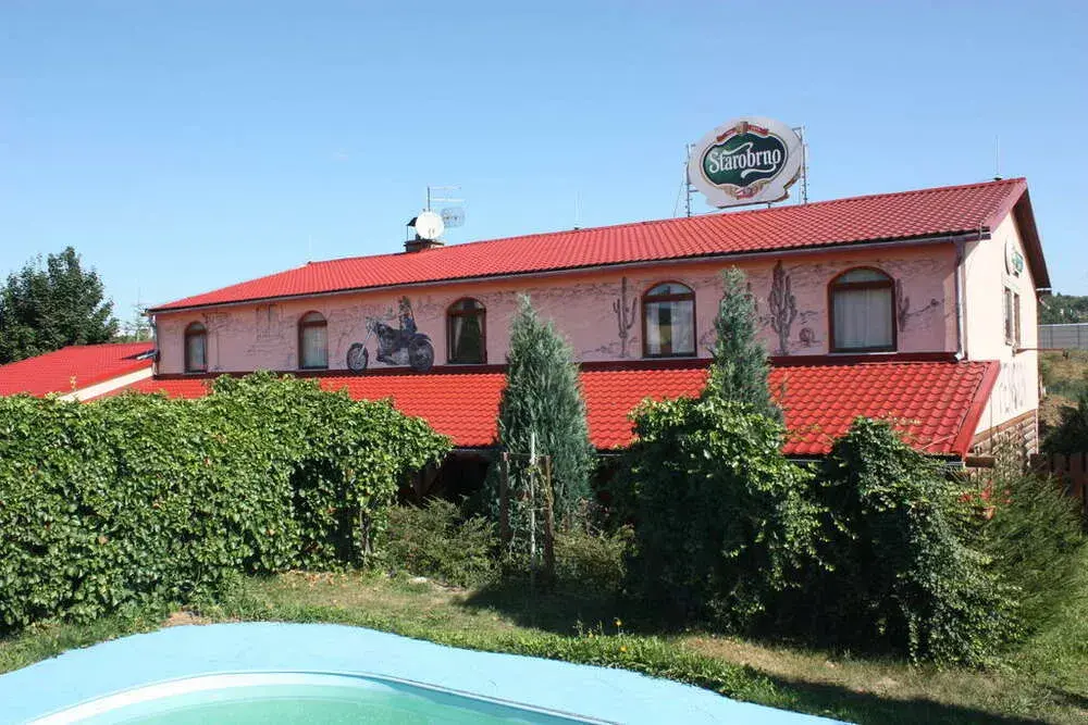 PENZION JAROŠ POPŮVKY U BRNA, Popůvky