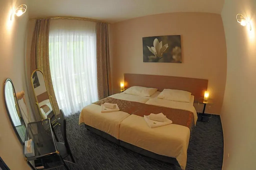 INTERHOTEL AMERICA, Pisek Budějovické Předměstí