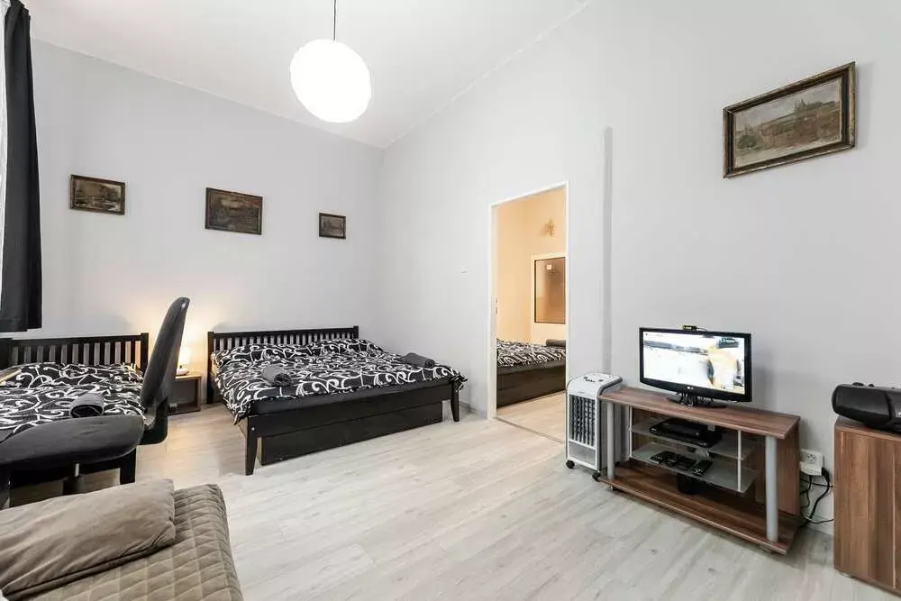 Apartment Letna 7, Prague Holešovice
