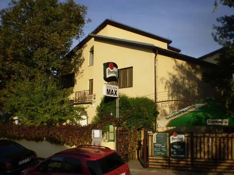 Hotel MAX, Praha Hostavice