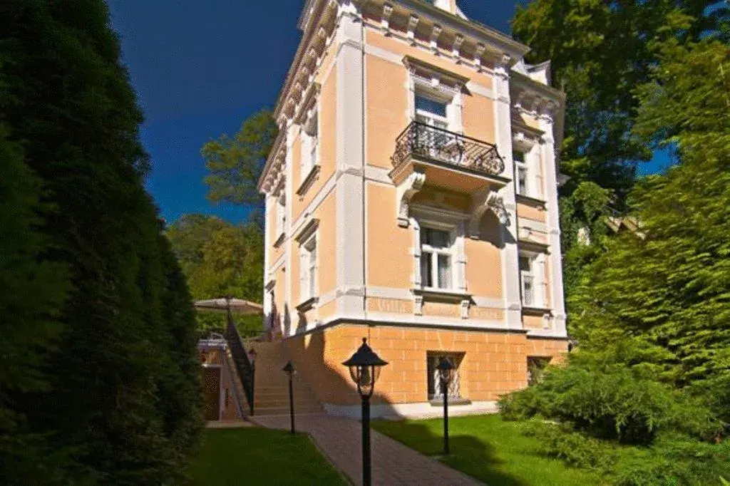Villa Renan, Carlsbad Karlovy Vary