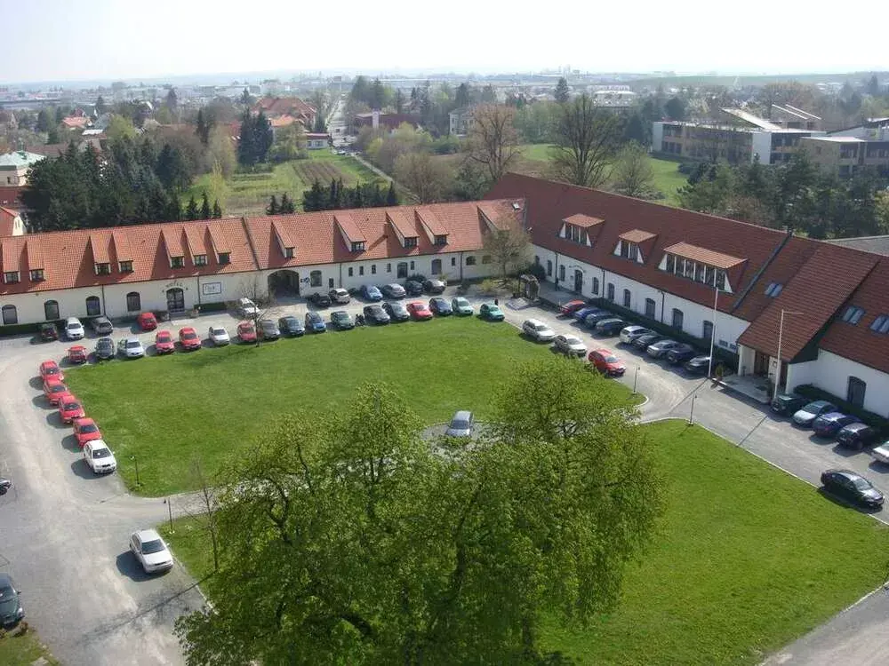Photo 2 of HOTEL FLORET