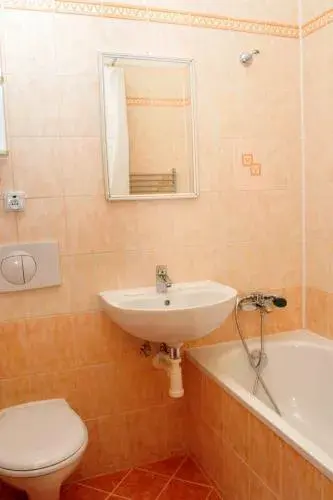 Photo 3 of Hotel Romania