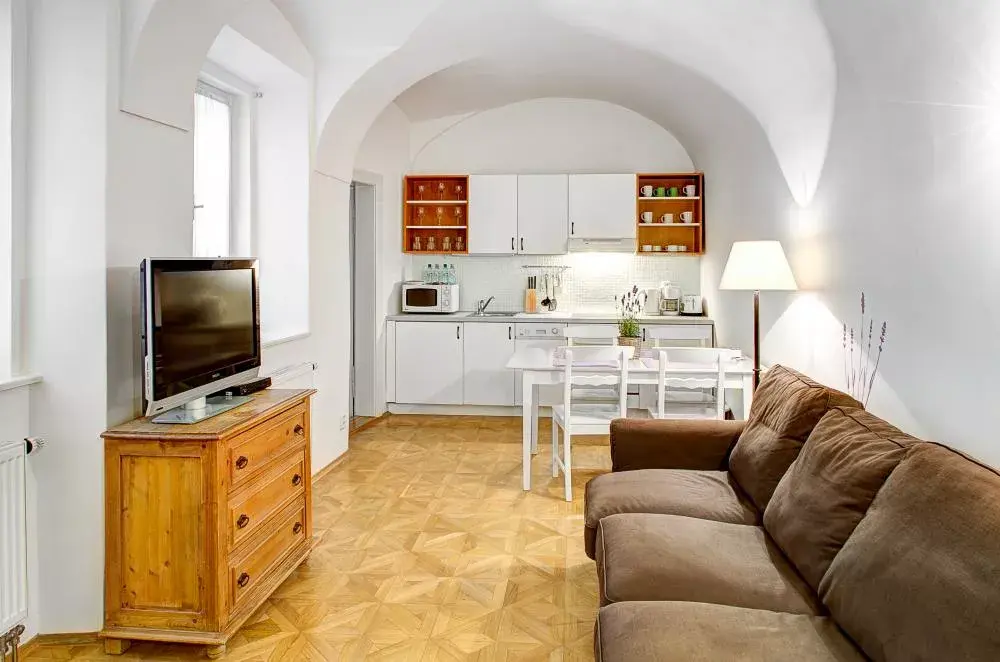 Royal Route Mansions, Prague Old Town