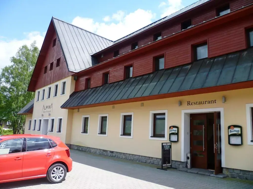 Photo 2 of Hotel Alpina
