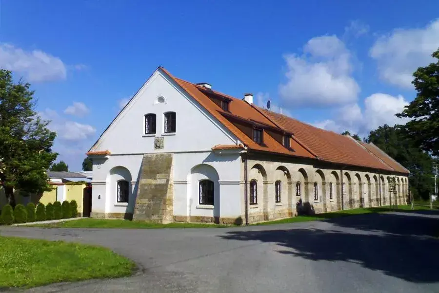 Statek Chmelovice, Králíky Chmelovice