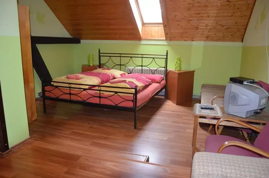 Photo 2 of U Koníčka