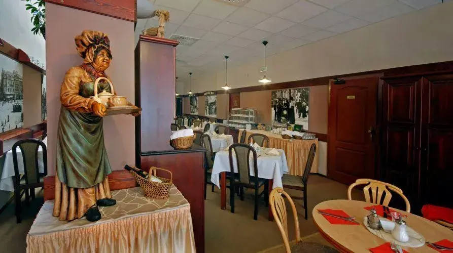 U Stare Pani - At the Old Lady Hotel, Prague Old Town