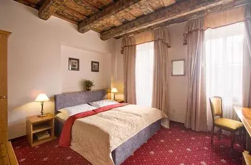 Photo 2 of Hotel U Tri Pstrosu