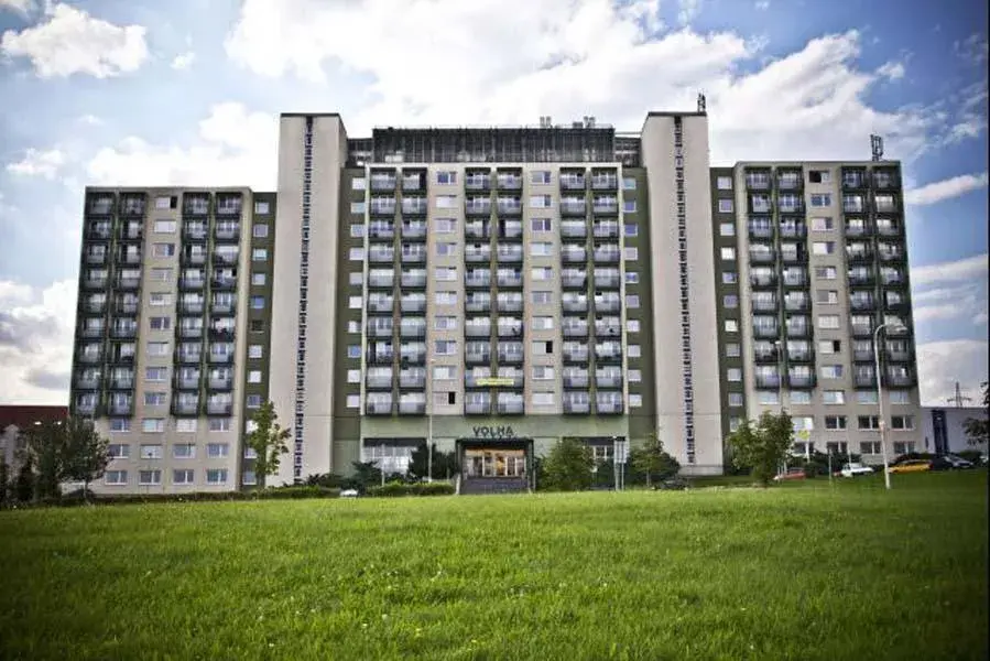 VŠ kolej Volha, Praha Kunratice