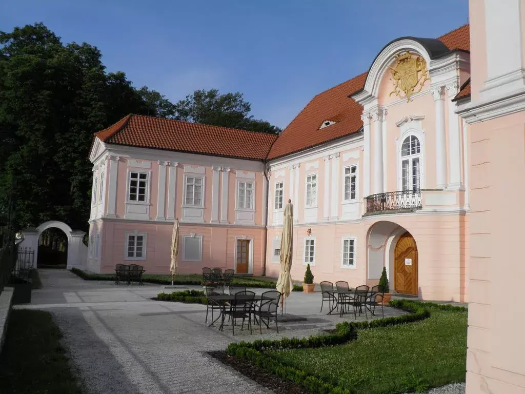 Zámek Hrádek