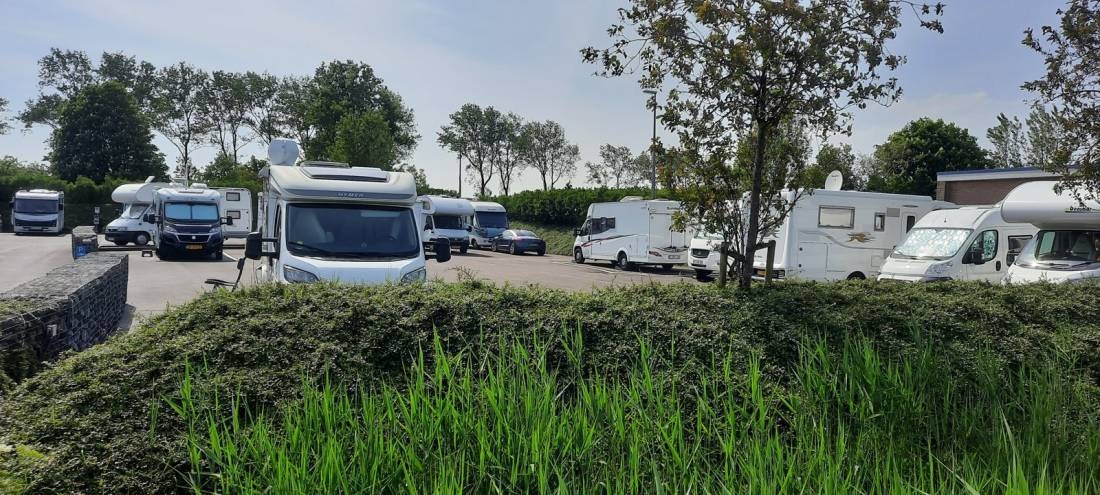 Camperplaats De Zandweg — Aire camping car in Zierikzee