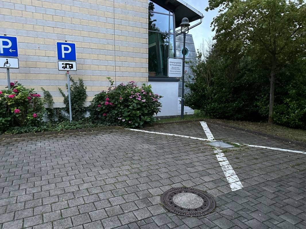 Stellplatz Badehaus Nordhausen — Camperplads in Nordhausen-Salza