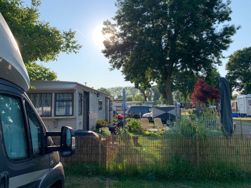 Kampeervereniging De Mosterdpot — Campingplatz in Woudrichem