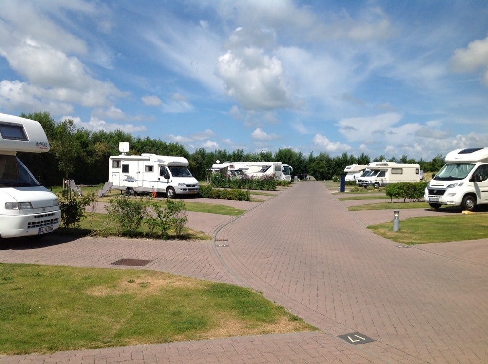 Drive-In Camperpark Ouddorp — Stellplatz in Ouddorp