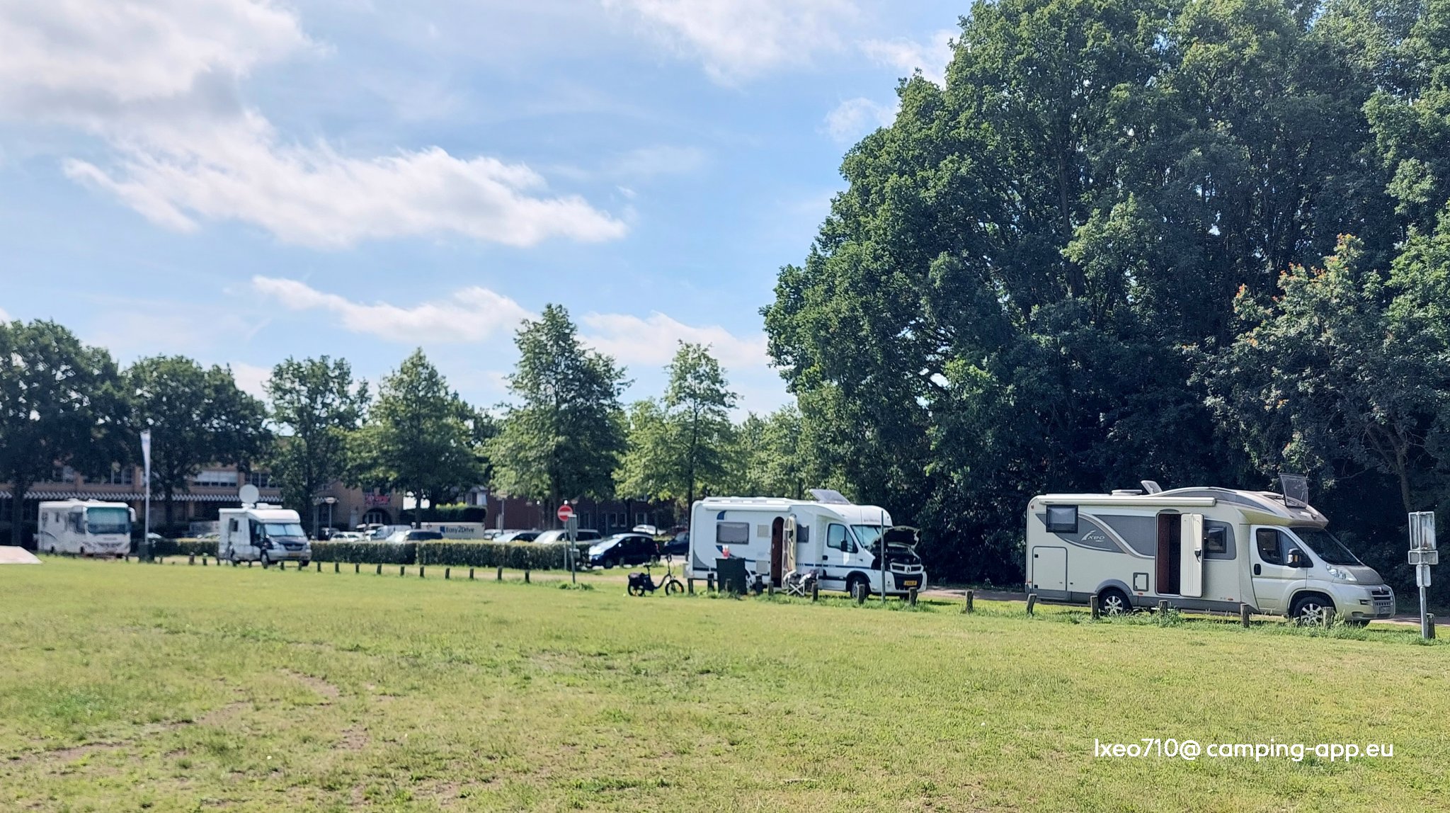 Camperplaats Huizen — Campervan Site in Huizen