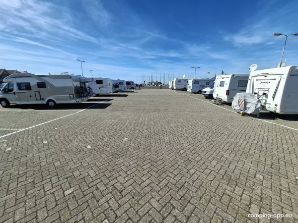 Camperplaats Haven Urk — Foto 4