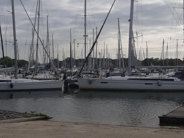 Stadshavens Medemblik — Stellplatz in Medemblik