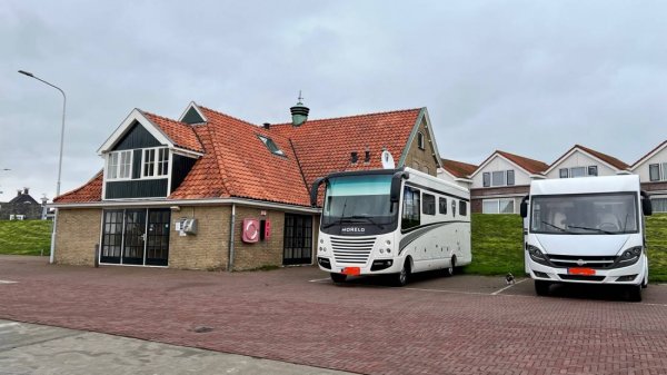 Übernachtungsparkplatz Makkum