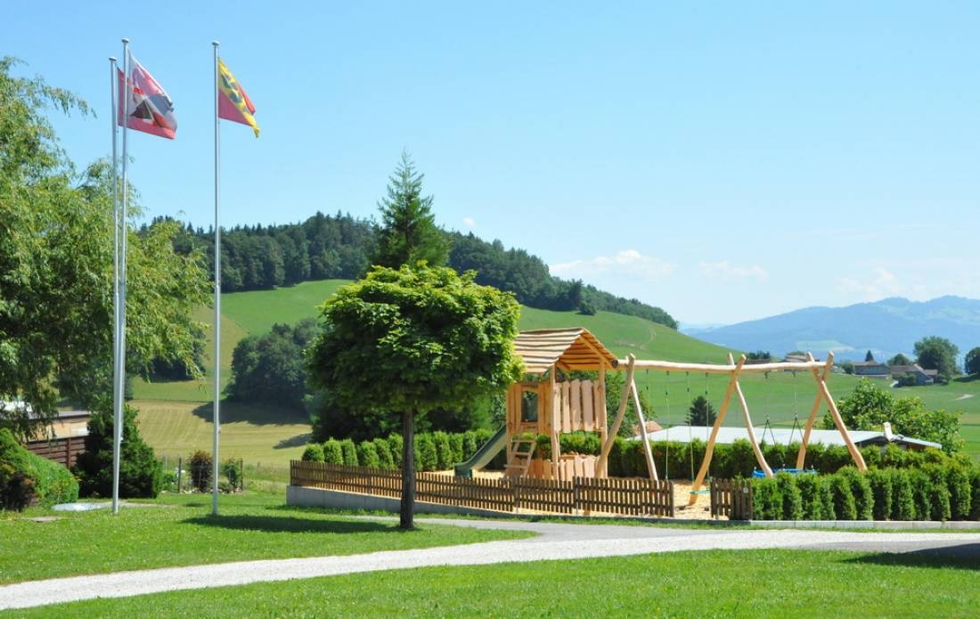 Camping Burgistein — Campingplatz in Burgistein