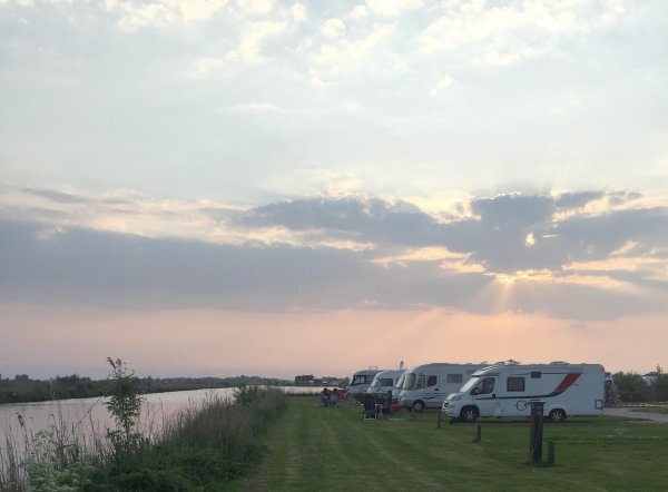 Camperresort Bodelaeke Giethoorn — Campervan Site in Giethoorn