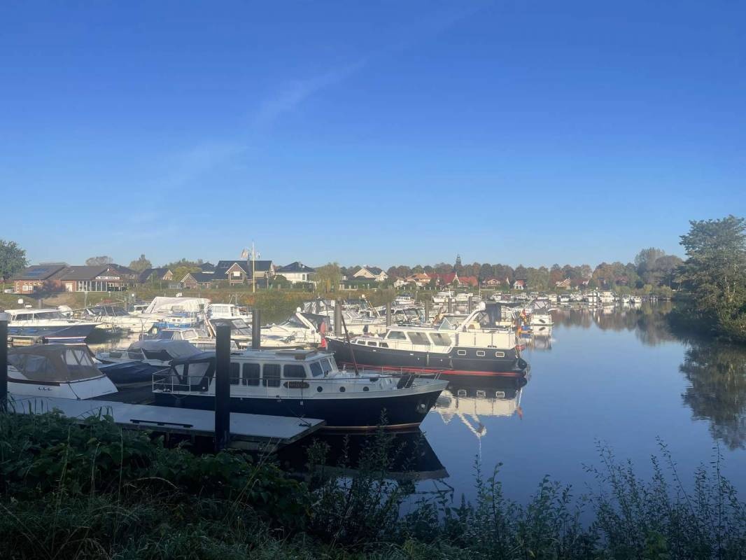Yachthafen Haren — Sítio para autocaravanas in Haren