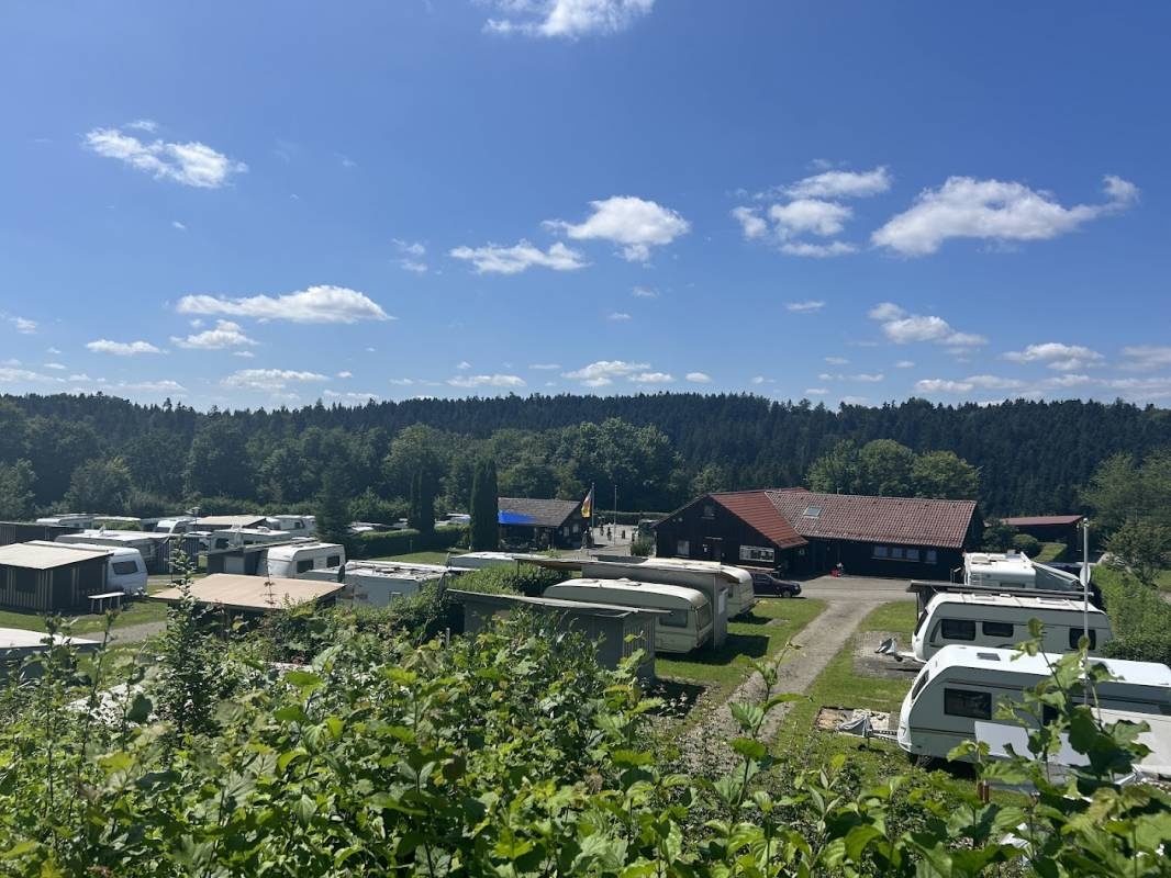 Campingplatz Götzenbachsee — Kemping in Göggingen