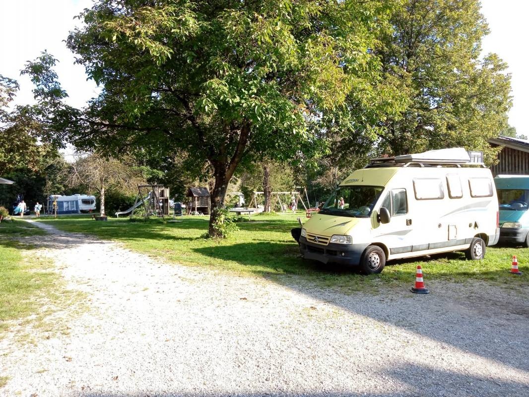 Beim Fischer — Area da campeggio in Münsing