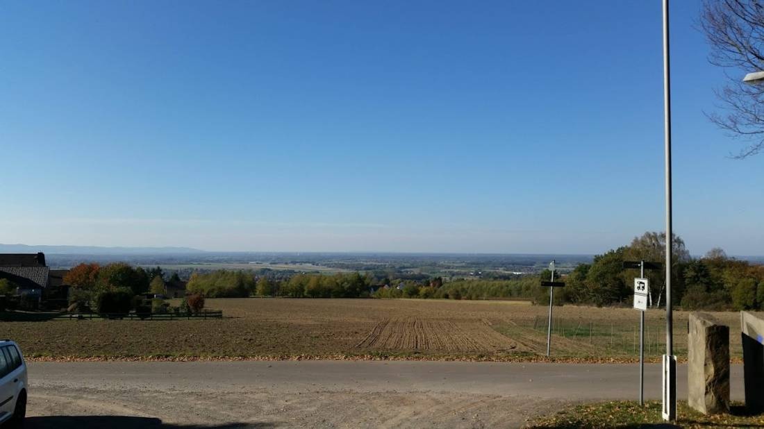 Parkplatz Lieth Halle — Campervan Site in Obernkirchen