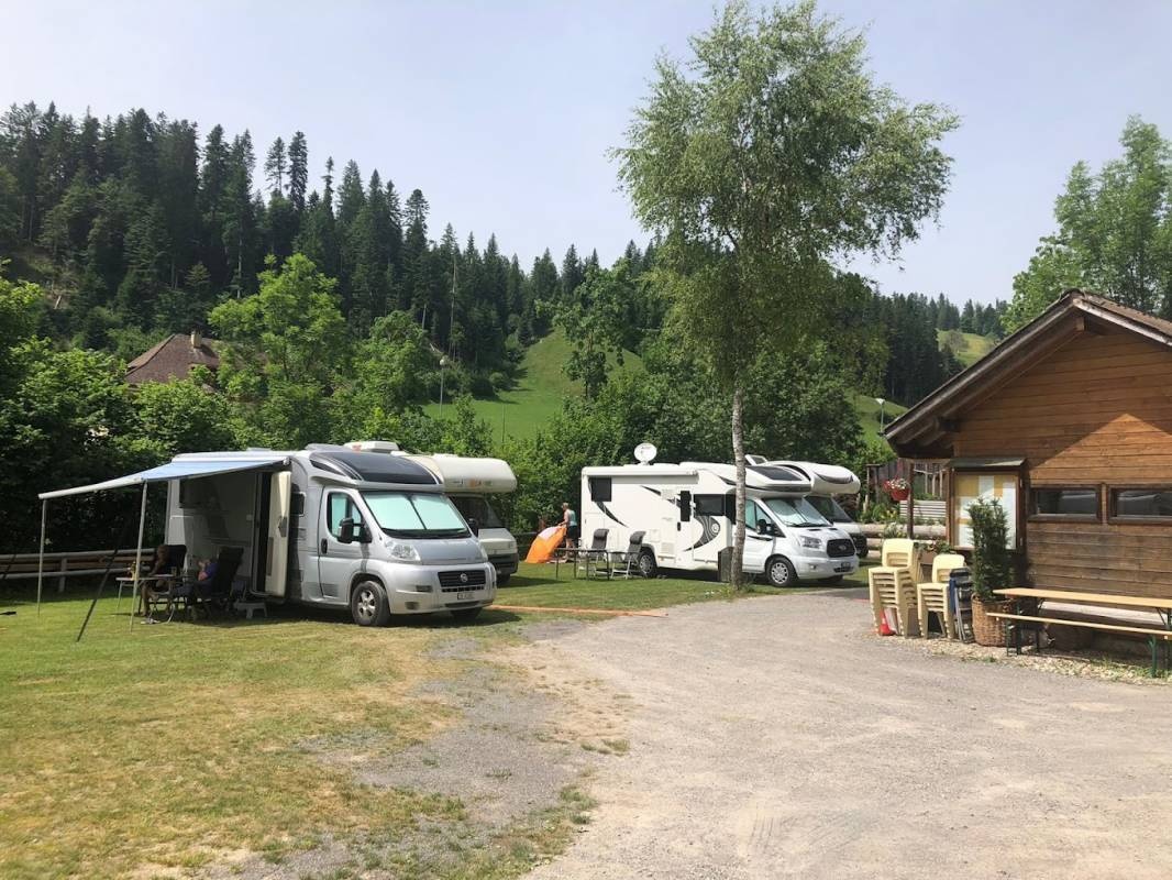 Mettlen Camping — Camping in Gohl