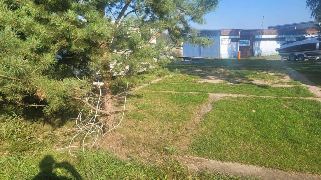 Nova Port Yacht Marine — Sp. parking dla kamperów in Mikołajki