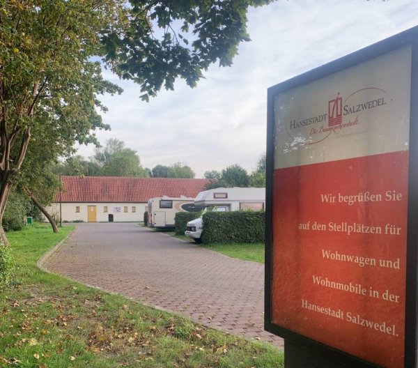 Stellplatz am Freibad Salzwedel-Böddenstedt