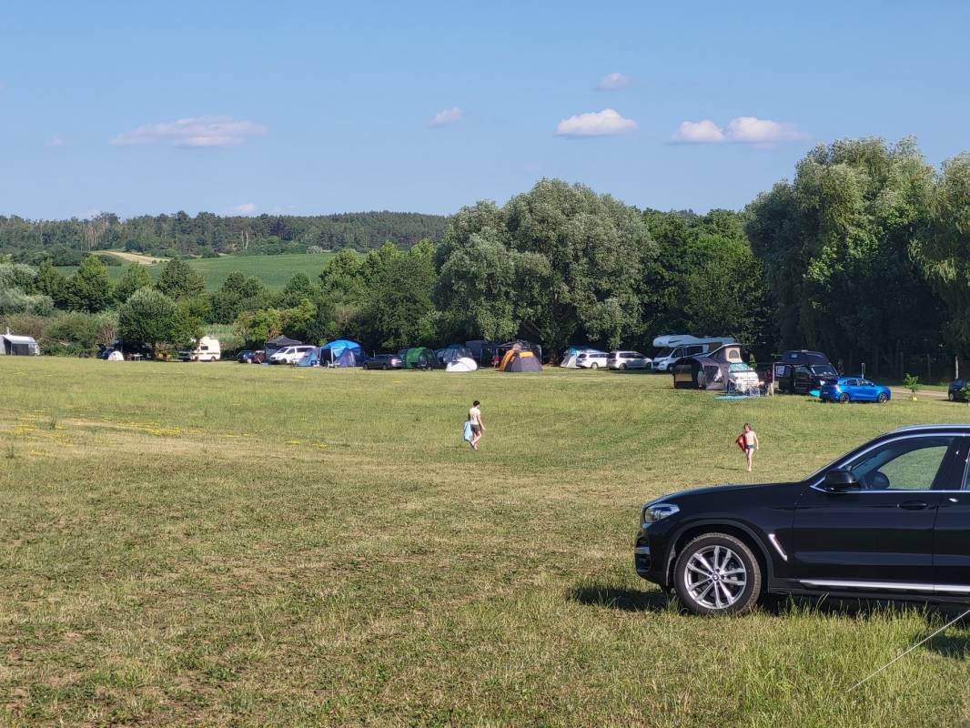 Naturcampingplatz am Parsteinsee — Campingplatz in Parsteinsee