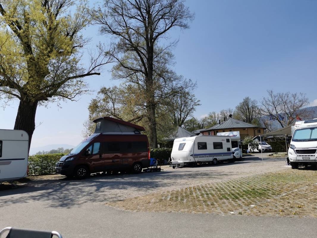 TCS Camping La Tène Lac de Neuchâtel *** — 露营地 in La Tène