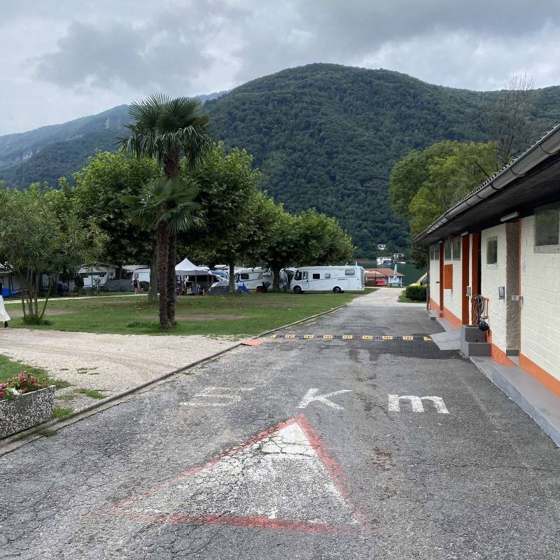 Camping Monte Generoso — Camping in Melano